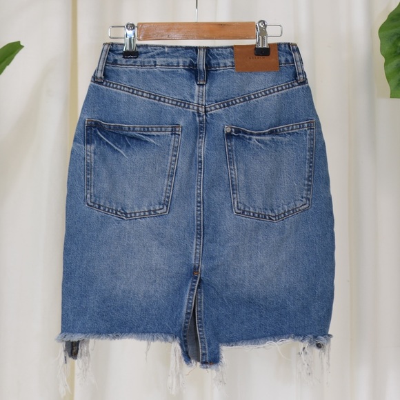 H&M denim Distressed Skirt - Picture 3 of 5